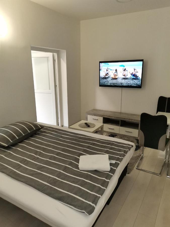 Apartments Petrova170 Zagreb Ngoại thất bức ảnh