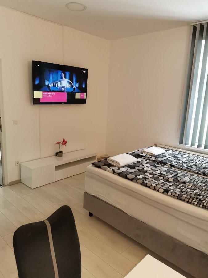 Apartments Petrova170 Zagreb Ngoại thất bức ảnh