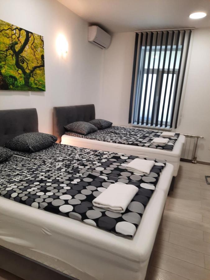 Apartments Petrova170 Zagreb Ngoại thất bức ảnh