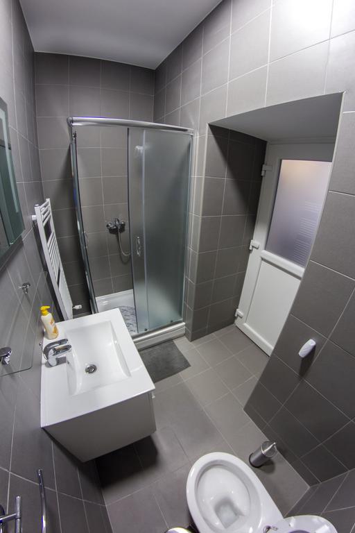 Apartments Petrova170 Zagreb Ngoại thất bức ảnh