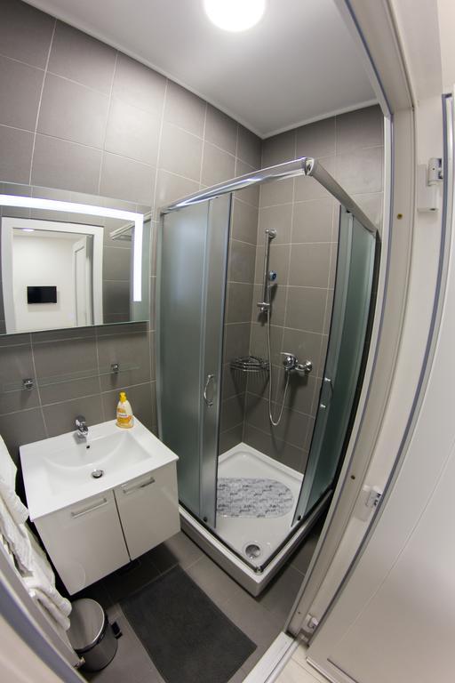 Apartments Petrova170 Zagreb Ngoại thất bức ảnh